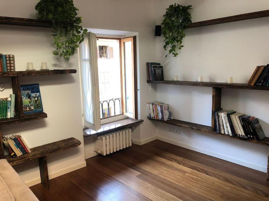 La Petite Maison - Two-Room Apartment Bergamo Bagian luar foto